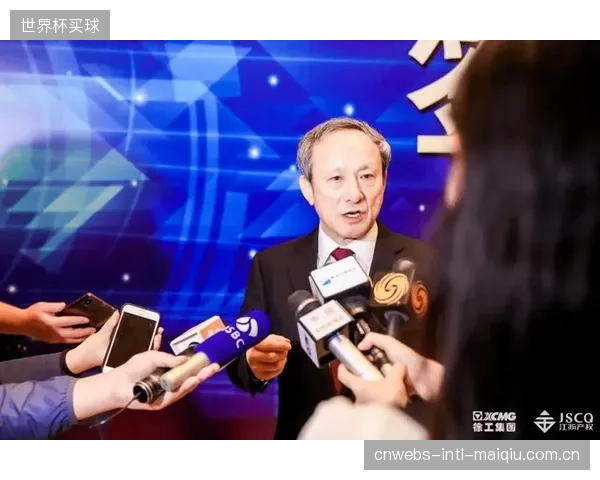 2026年,UHMWPE材料在体育馆活动看台滑块市场的占有率已达到70%,正全面替代金属部件 2026年,UHMWPE材料在体育馆活动看台滑块市场的占有率已达到70%,正全面替代金属部件